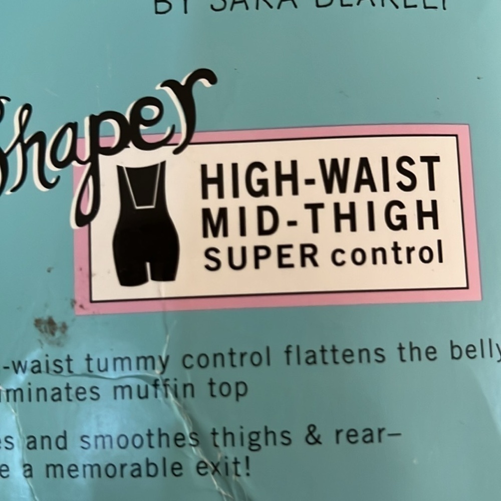 SPANX Size 6 Black High Waist Mid Thigh Suer Control Shaper - Picture 2 of 5